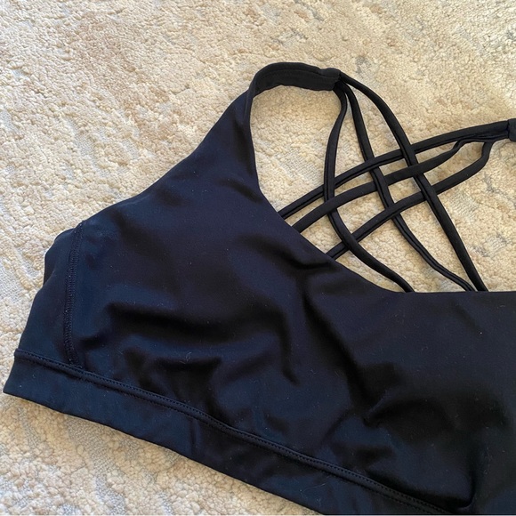 Victoria's Secret Smooth Black Incredible Strappy Back Lounge Sport Bra: Large - Picture 2 of 4